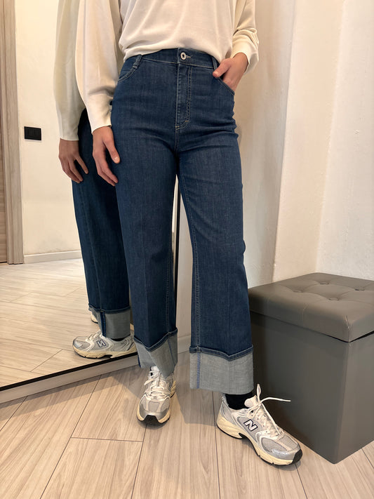 Jeans straight con risvolto